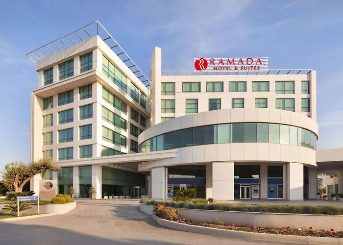 Ramada Hotel & Suites By Wyndham Izmir Kemalpasa